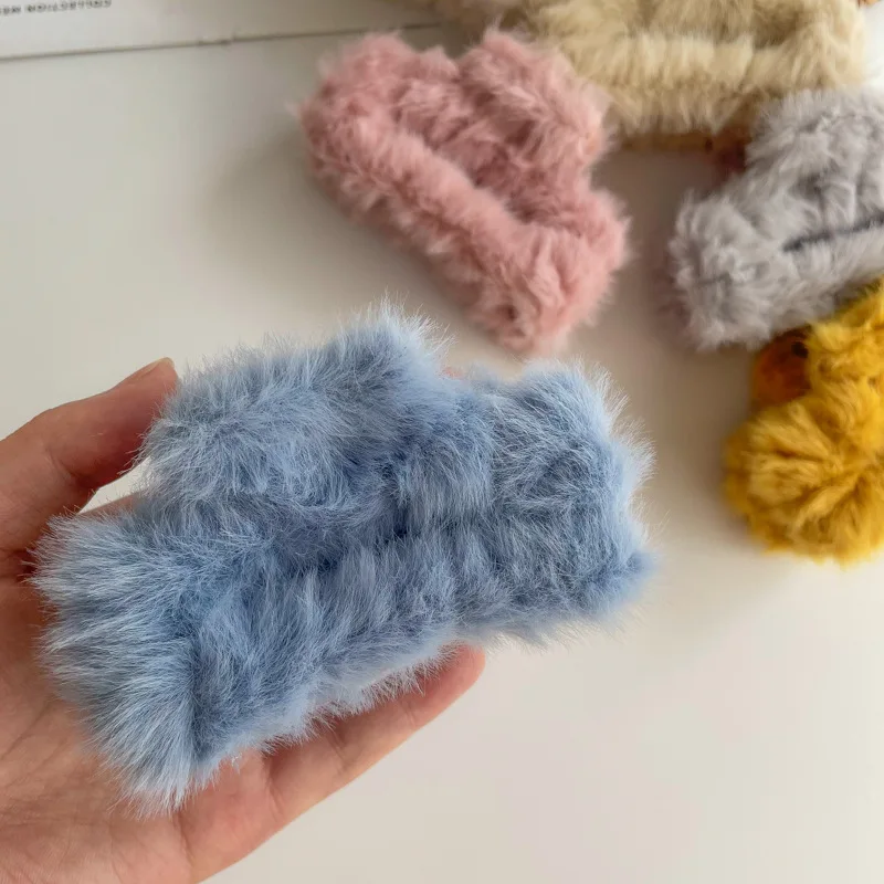 

Korean Plush Hair Clip Faux Fur Hair Claws Crab Clamps Autumn Winter Candy Color Hairpin Barrette Fashion Women Hair Accessories