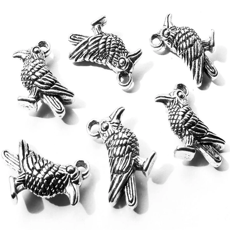Винтажное изделие из серебра подвески в виде летучей мыши скелета зубца ведьмы