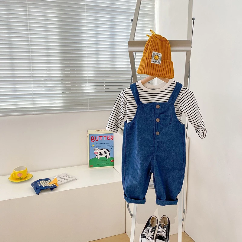 Рисунок 2 - Детский джинсовый комбинезон на подтяжках