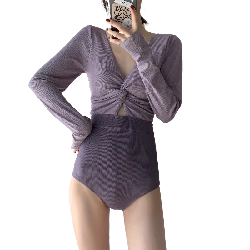 

Sportswear & Accessories