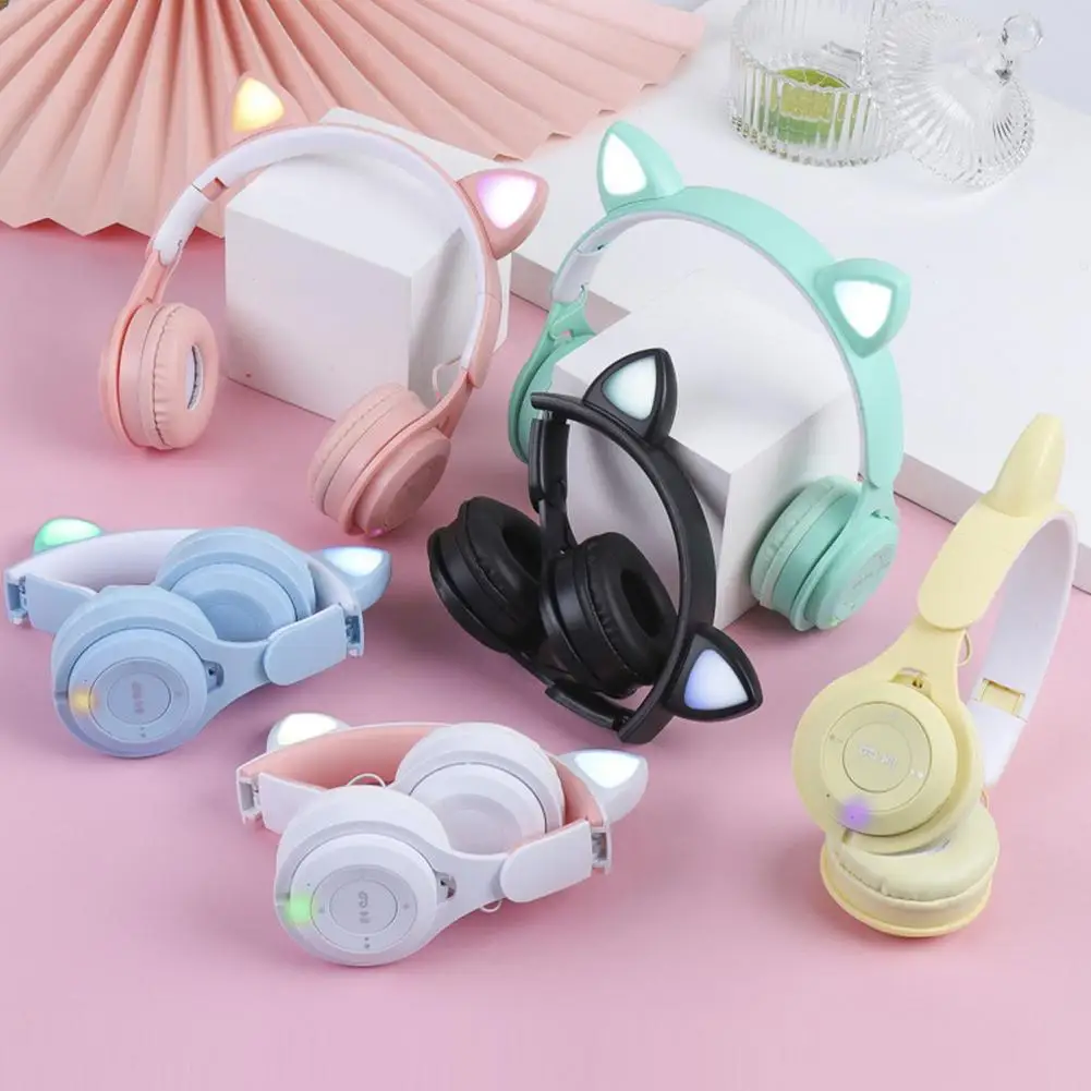 

Cat Ear Gaming Headset For Girls LED Bluetooth 5.0 Headset With Mic Luminous Head-mounted Foldable Colorful Stereo Headphones