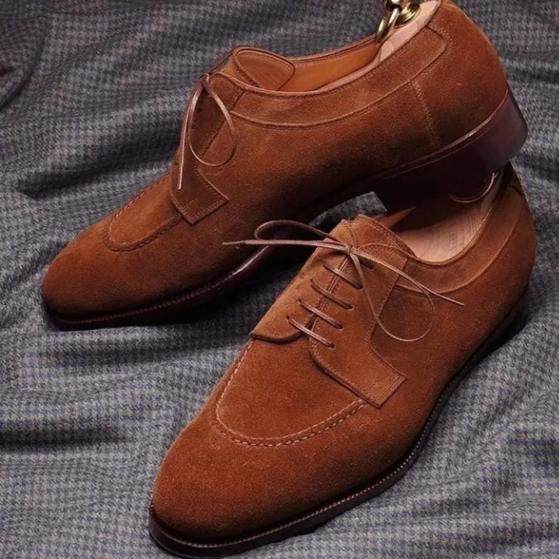 

Derby Oxfords Shoes лодыри Chaussures De Paresseux Faux Suede Casual Business Shoes Fashion Comfortable Men Shoes 2021 New KF833