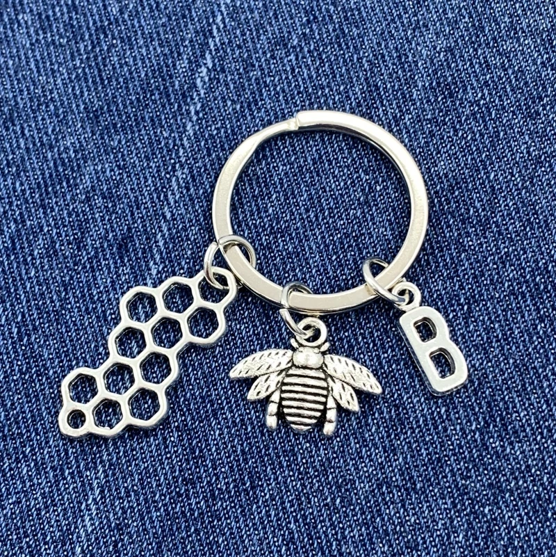 Брелок с 26 буквами в виде пчелы | Украшения и аксессуары