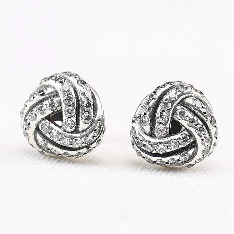 

Серьги-гвоздики женские из серебра пробы с кристаллами