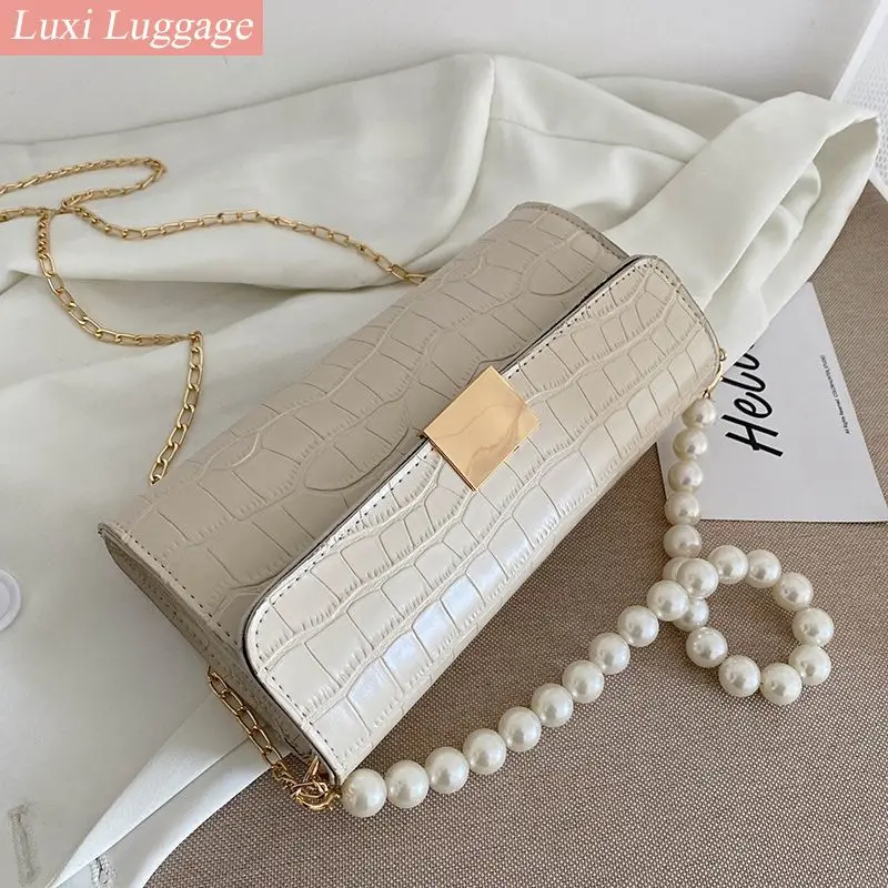 

Fashion Chain Small Handbags for Women Crocodile Pattern Leather Ladies Baguette Shoulder Bags Vintage Female Armpit Purse Bag