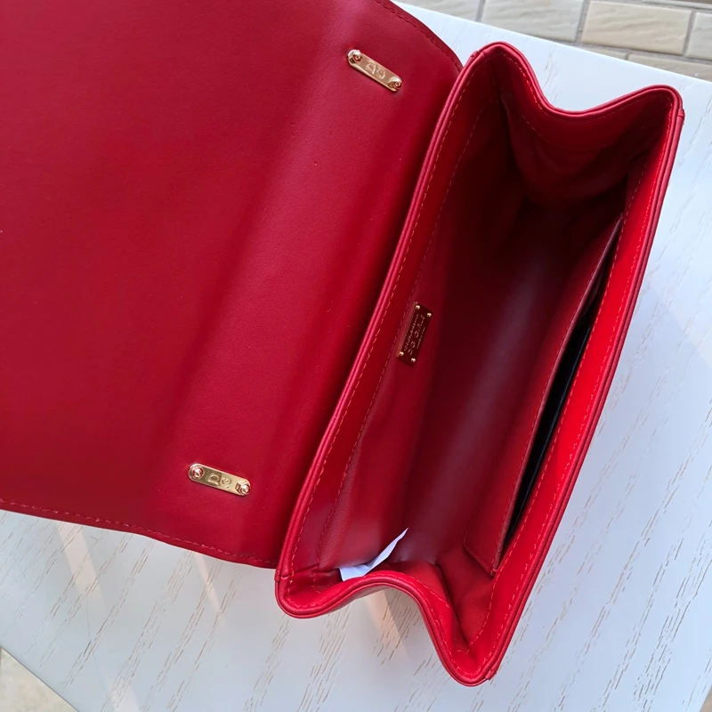 

Большая модная роскошная кожаная сумка 2021 Подиум с металлической цепочкой с буквами, сумка через плечо, сумка для банкета