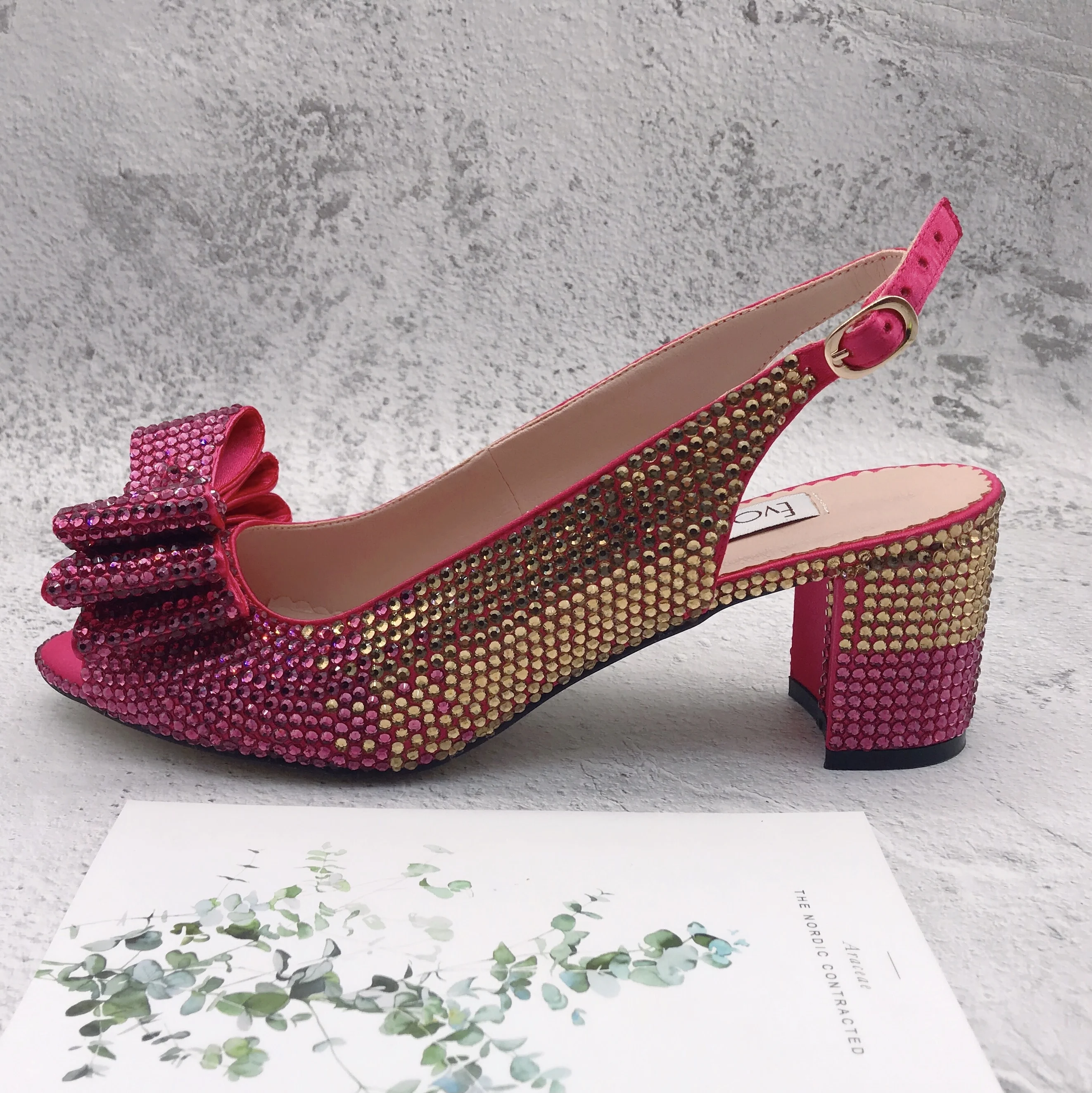 CHS1255 DHL изготовленные на заказ большие размеры фуксия розовое золото камни