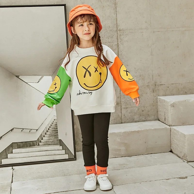 Черно-белые комплекты одежды со смайликом для девочек Милая осенняя одежда из