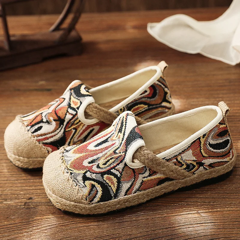 

2021 Spring New Ethnic Style Elegant Fashion Casual Quality Cotton And Linen Rubber Sole Women's Embroidered Shoes