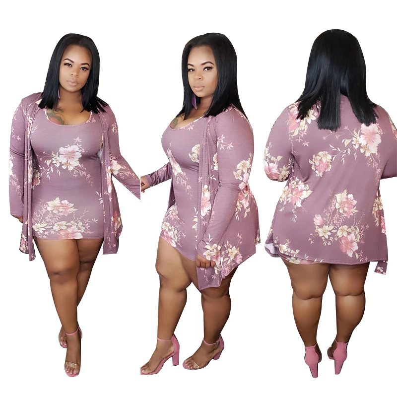 Женский костюм-двойка размера плюс с круглым вырезом и цветочным принтом