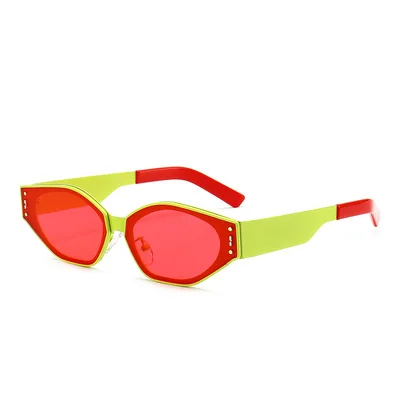 

Small-framed Sunglasses For Men And Women Exquisite Sunglasses Europe And America Personality Street Photography Glasses