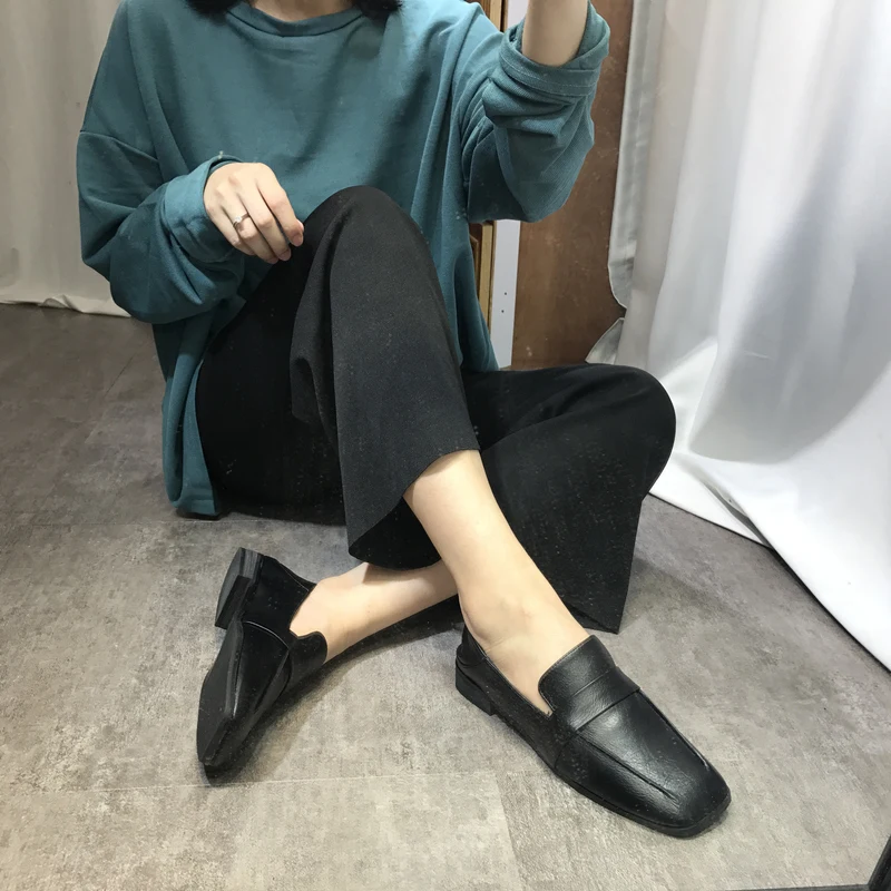 Женские теплые тонкие туфли простые бархатные в британском студенческом стиле с