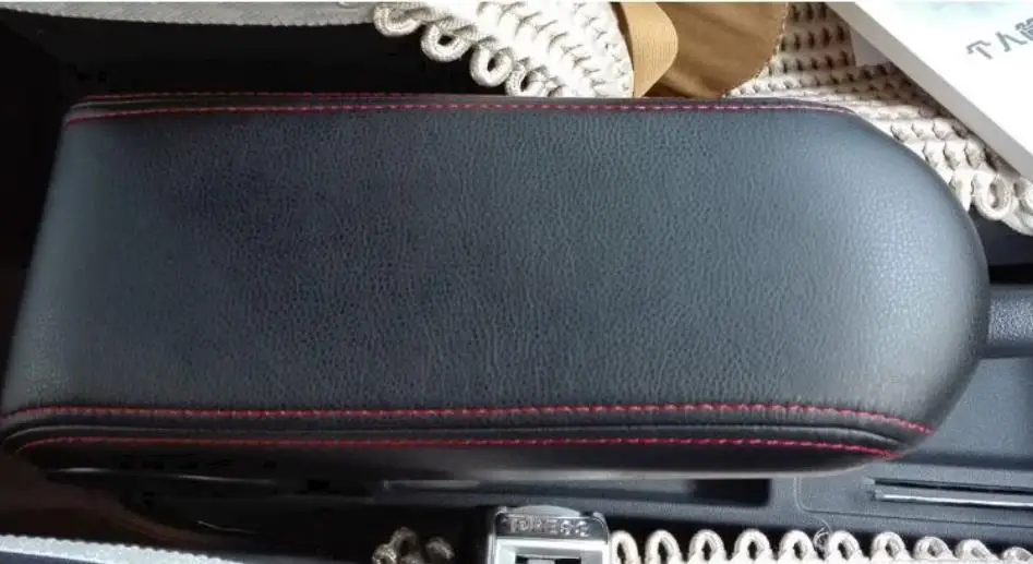 Чехол на центральный подлокотник из микрофибры под заказ для Volkswagen Passat B5 / Golf 4 Bora