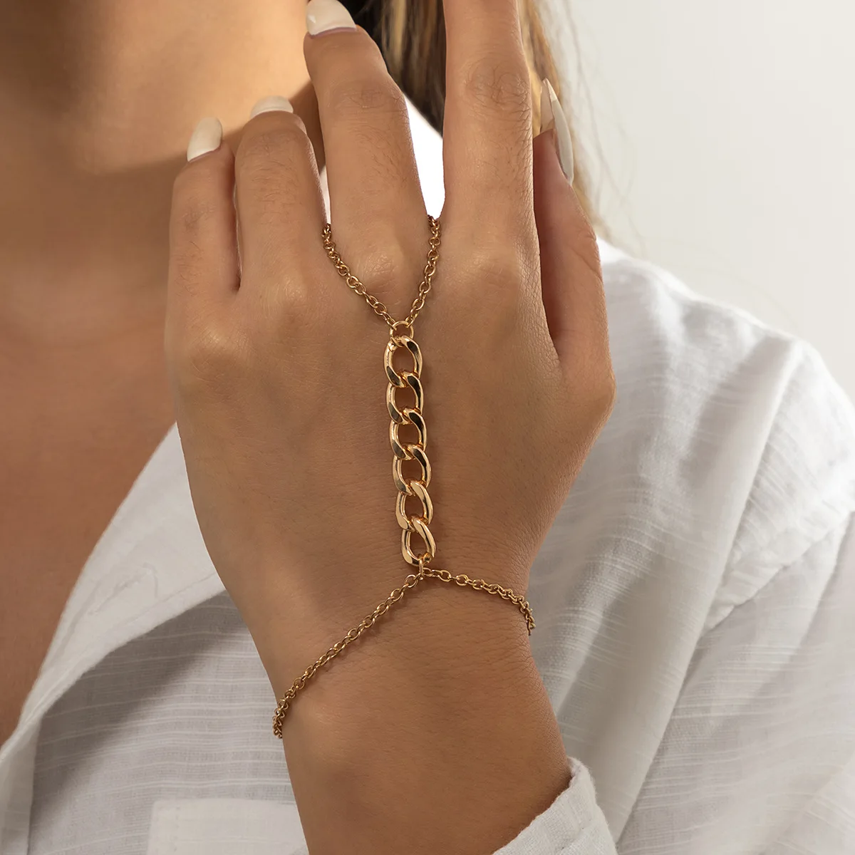 

Wholesale Fashion Women's Bracelet Hand Simple Chains Gold Color Finger Bracelet For Women Punk Party Statement Jewelry