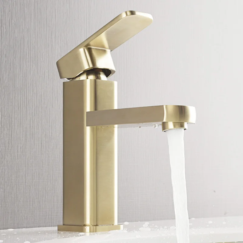 Полностью медная проволока золотой смеситель для раковины на сцене бассейна от