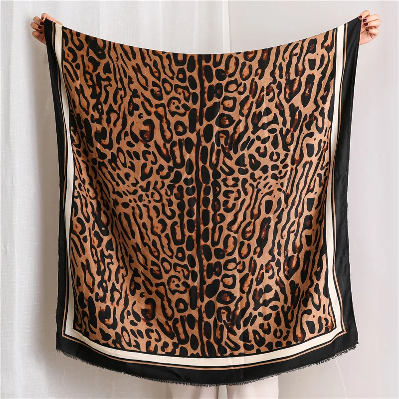 

2020 women's cotton material scarf quality hijab scarf Fashion Autumn and winter New Print blanket scarf Lady beach Cotton shawl