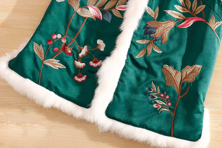 High-end New Autumn Women Cotton Vest Top Stitching Rabbit Hair Chinese Style Retro Embroidery Elegant Lady Sleeveless Vest