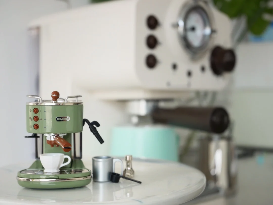 mini modelo brilhante retrô máquina de café