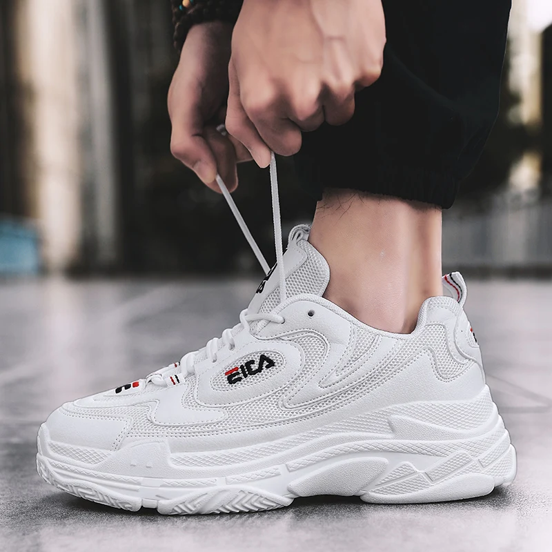 Оригинальные мужские кроссовки для бега белые с амортизацией на платформе