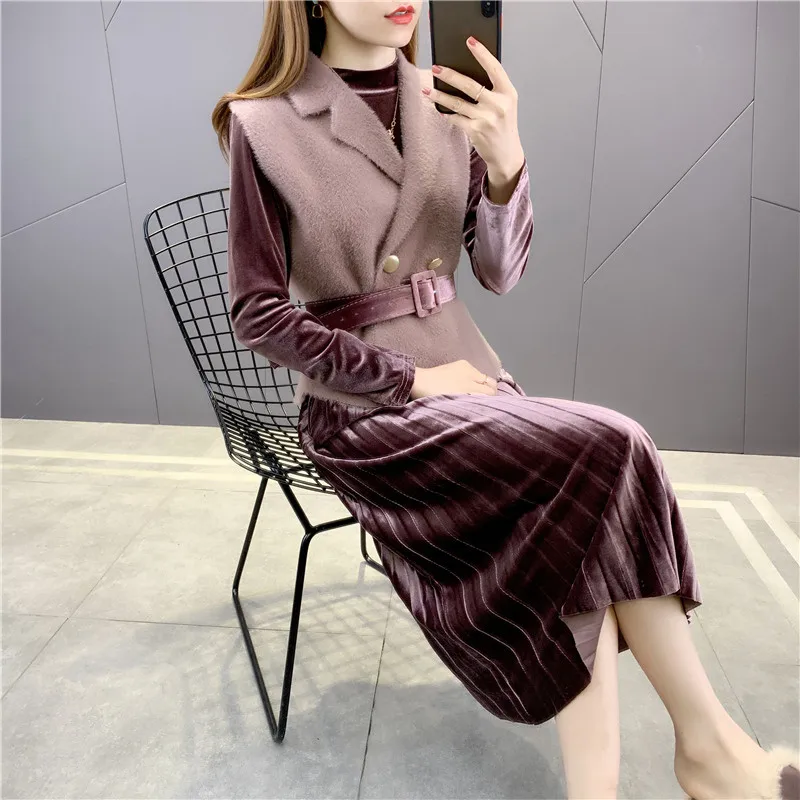 

Mink Fleece Cardigan Two-Piece Gold Velvet Dress Women's 2020 New Autumn And Winter Loose Fashion Sweater Vest +Dress Set Y682