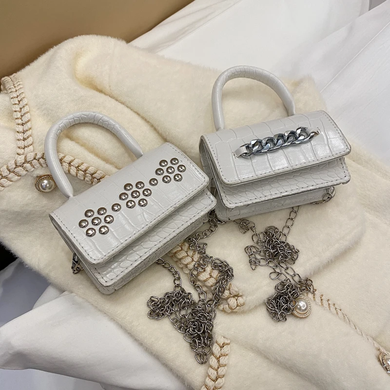 

Retro Crocodile Pattern Ladies Small Square Shoulder Bag Fashion Design Mini Chain Crossbody Bags for Women Girls Purse Handbags