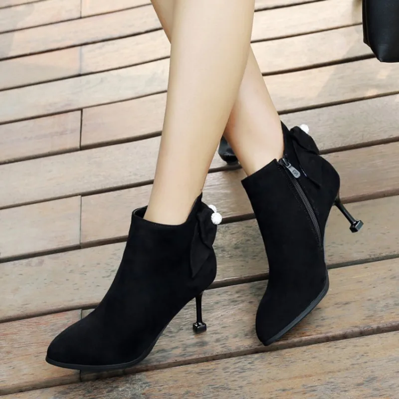 

2021 New Women's Shoes 7cm High Heel Horseshoe Heel Emery Leather Ankle Boot Bow Rhinestones Are Sweet And Fashionable