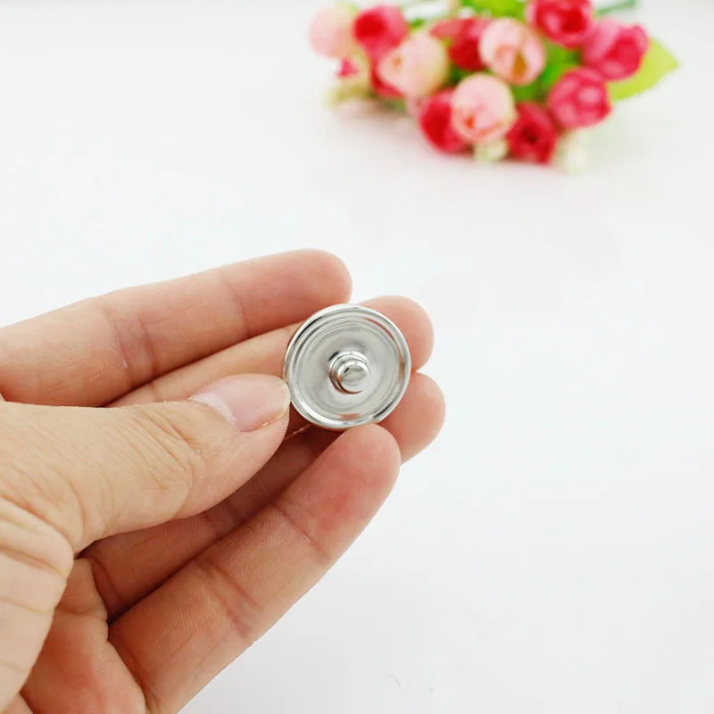 

TAFREE Cute Dog Glass Cabochon Snap Button Jewelry Faceted Glass Snap Fit Snap Earrings Bracelet Necklace 5pcs/lot DG34