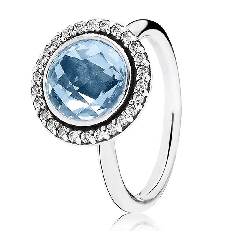 Женское кольцо из серебра 925 пробы с кристаллами