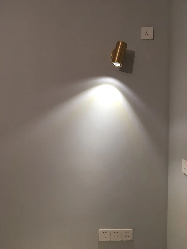 Современный золотой настенный светильник прикроватный для ванной комнаты