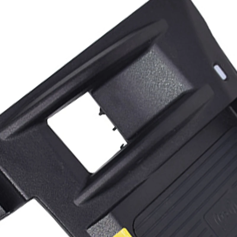 

Car Wireless Charger 15W Wireless Phone Fast Charger Fits for Nissan X-Trail 2019-2020