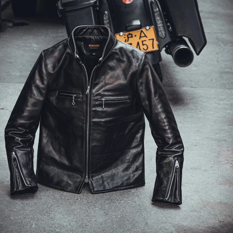 

Free shipping.Brand New Luxury tea core horse hide jacket.Black classic rider J100 style leather coat.slim short cool