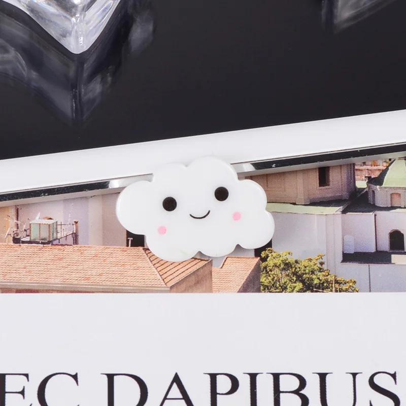 

Wholesale Cream Resin Cartoon Smiley Cloud Diy Trinkets Material Refrigerator Accessories Art Mold and Decorations Unisex Toy