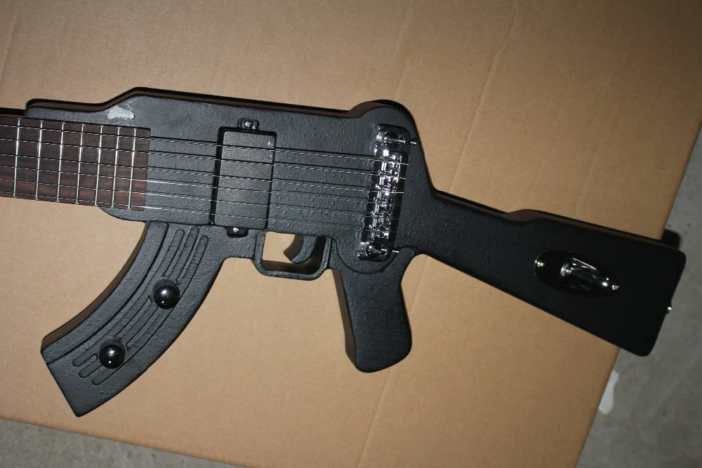 Бесплатная доставка черная электрическая гитара 47 в форме пистолета с