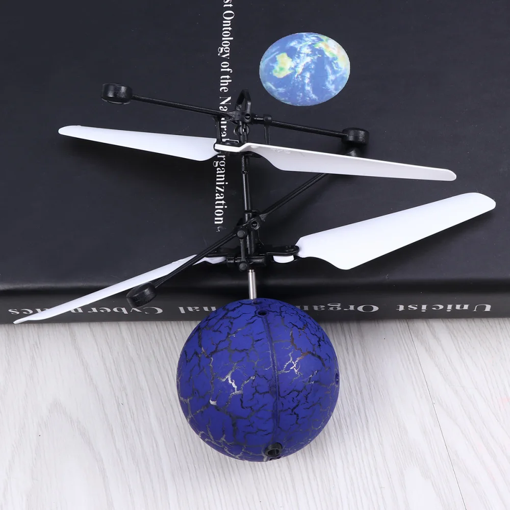 

RC Flying Crystal Flashing LED Light Flying RC RC Infrared Induction Helicopter Flying Toys for Kids Teenagers (Re