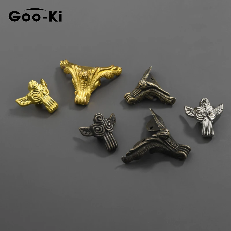 

4 PCS G00-Ki Antique Wood Box Feet Leg Corner Protector Triangle Rattan Carved Decorative Bracket For Furniture Hardware