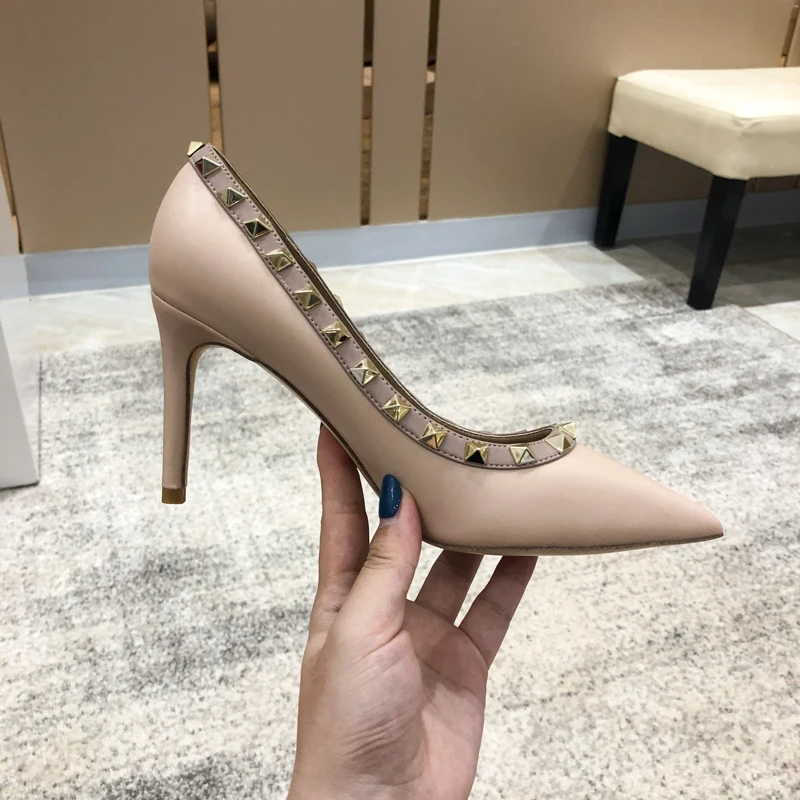 

2020 Hot V Sale-Designer Pointed With Studs High Heels Patent Leather Rivets Sandals Women Shoes High Heel Leather Rivet no box