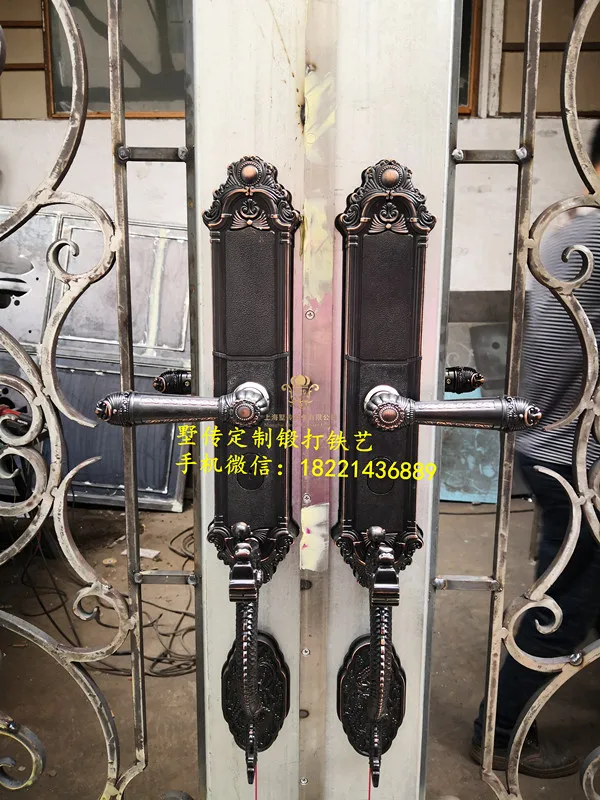 Черные кованые дверные ручки большая железная дверь | Обустройство дома