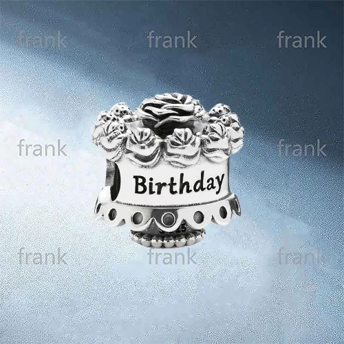 

791289 Birthday cake silver charm