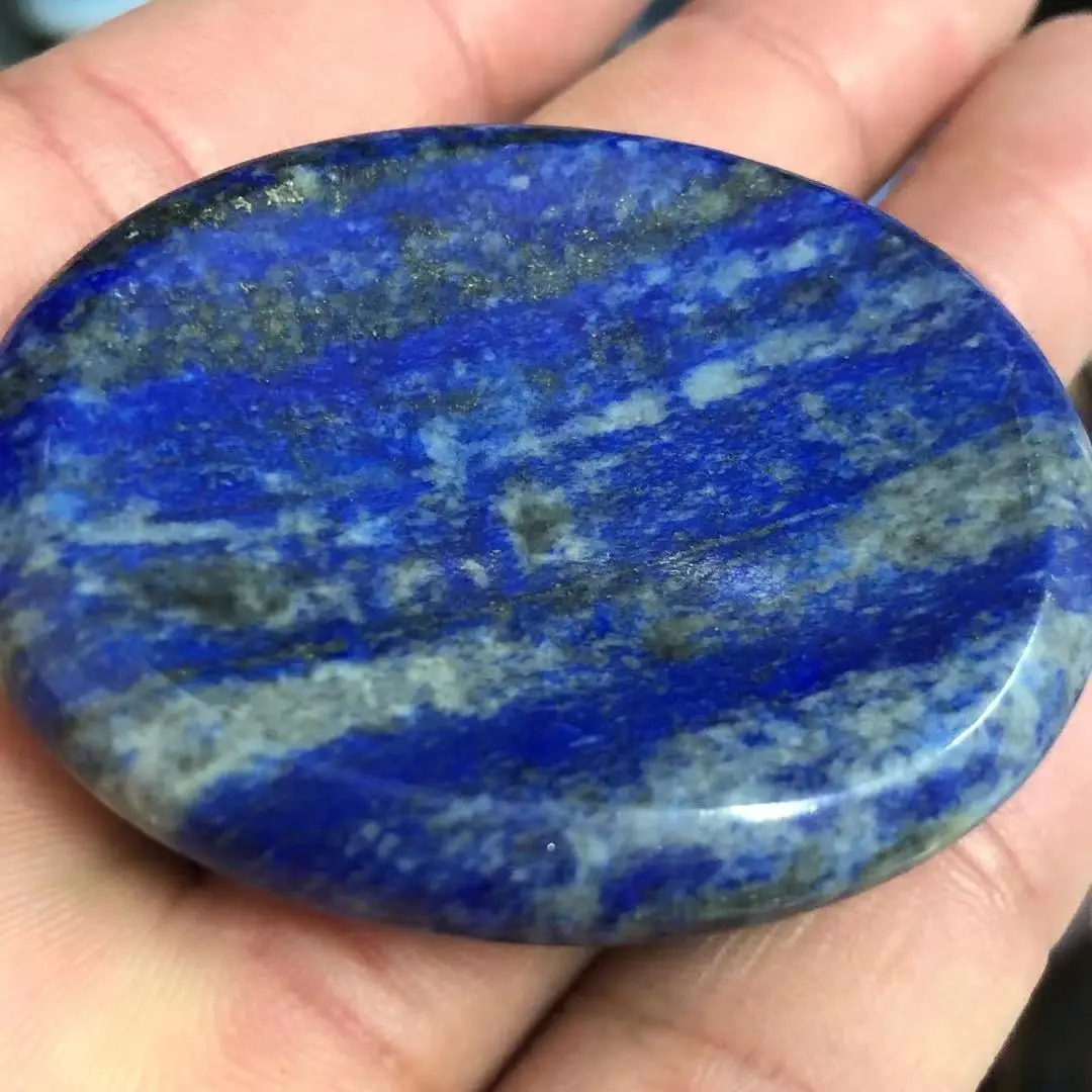 

Thumb-buckle natural lapis lazuli.Crystalline energy points are used for reiki healing