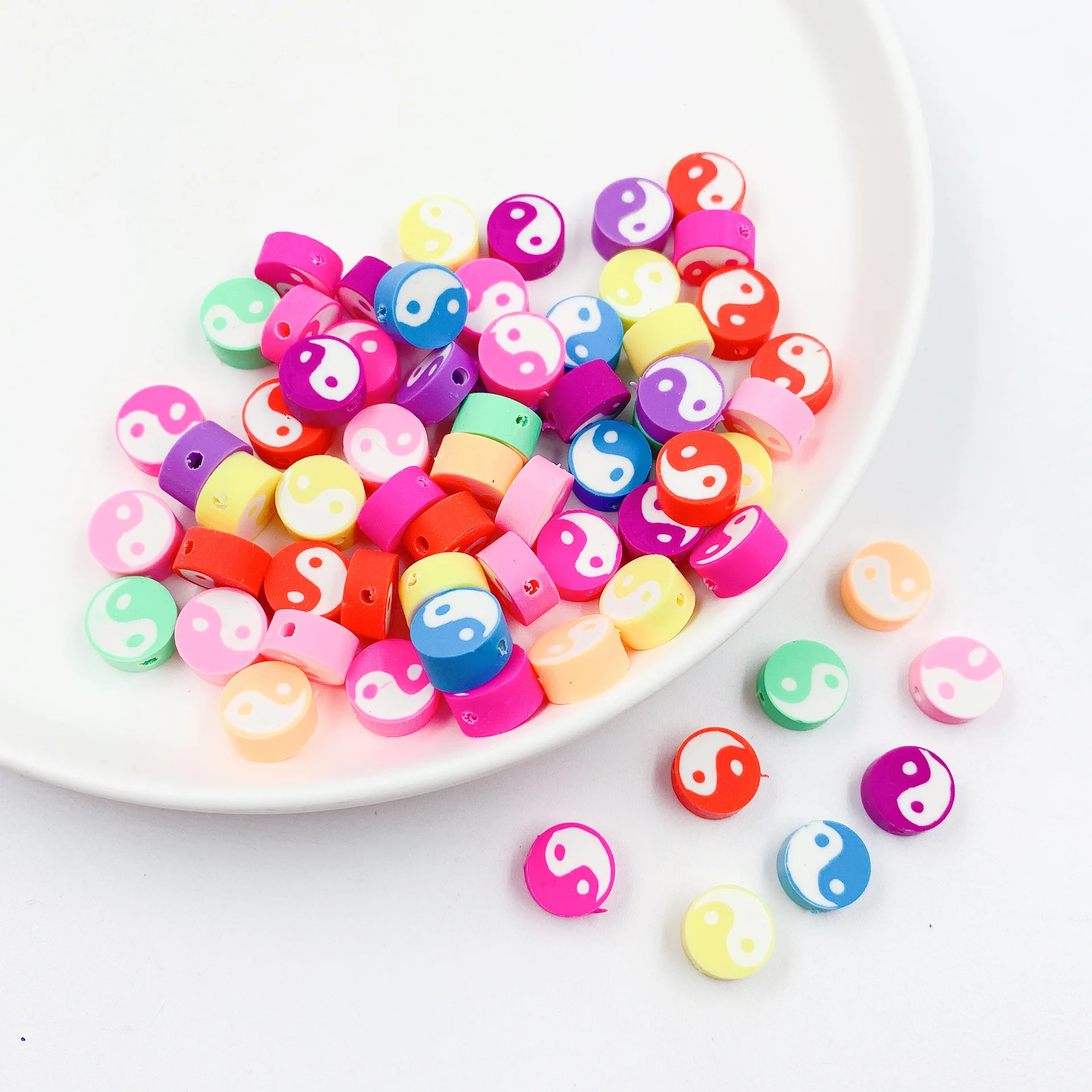 

XUQIAN 200pcs Hot Selling Yin Yang Polymer Clay Beads for Necklace Bracelet Jewelry Handmade Making Accessories B0075