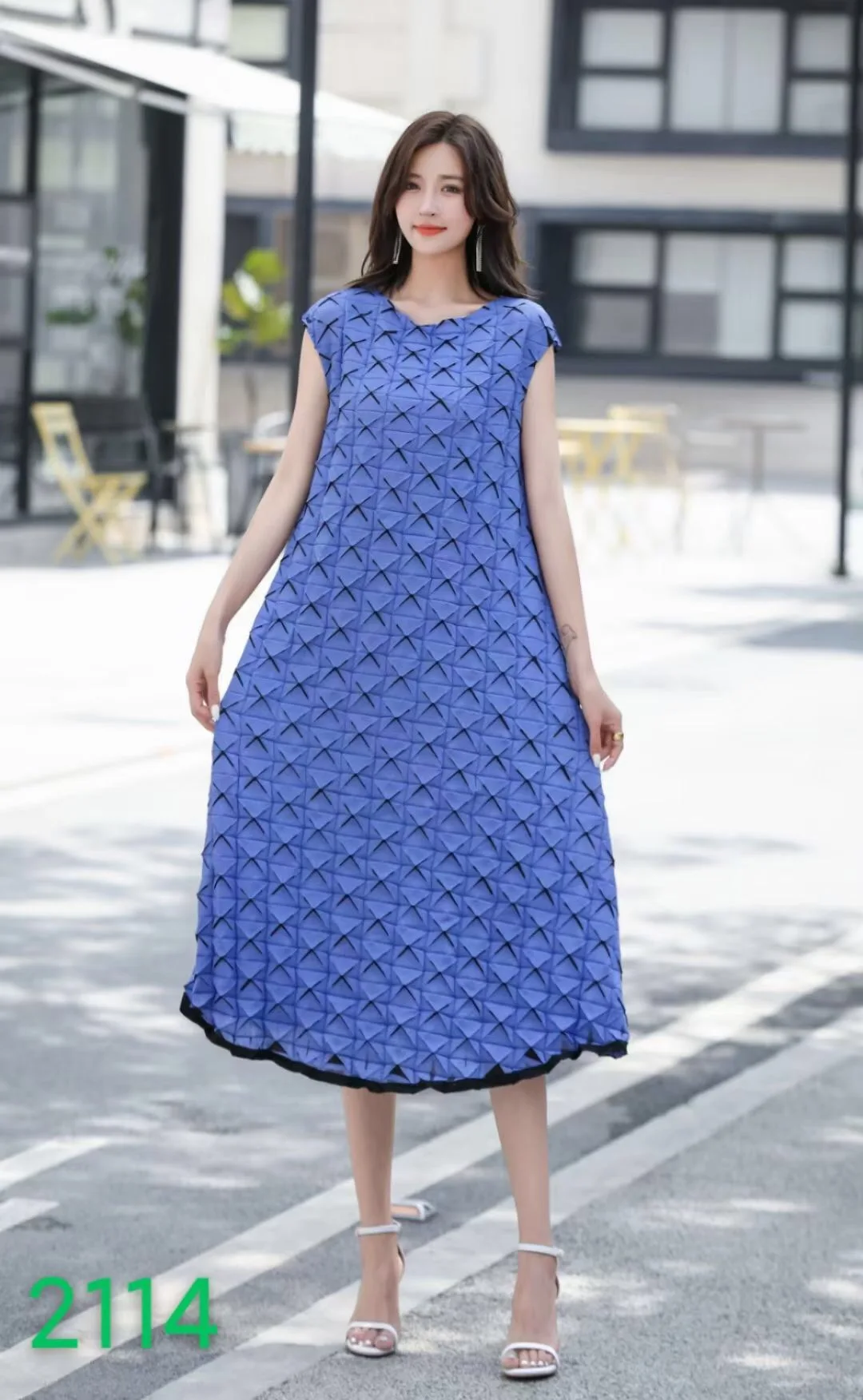 

Fold Dress Women's 2021 European And American Fashion Heavy Industry Fold Embroidery Loose Slim Temperament Leisure Long Skirt