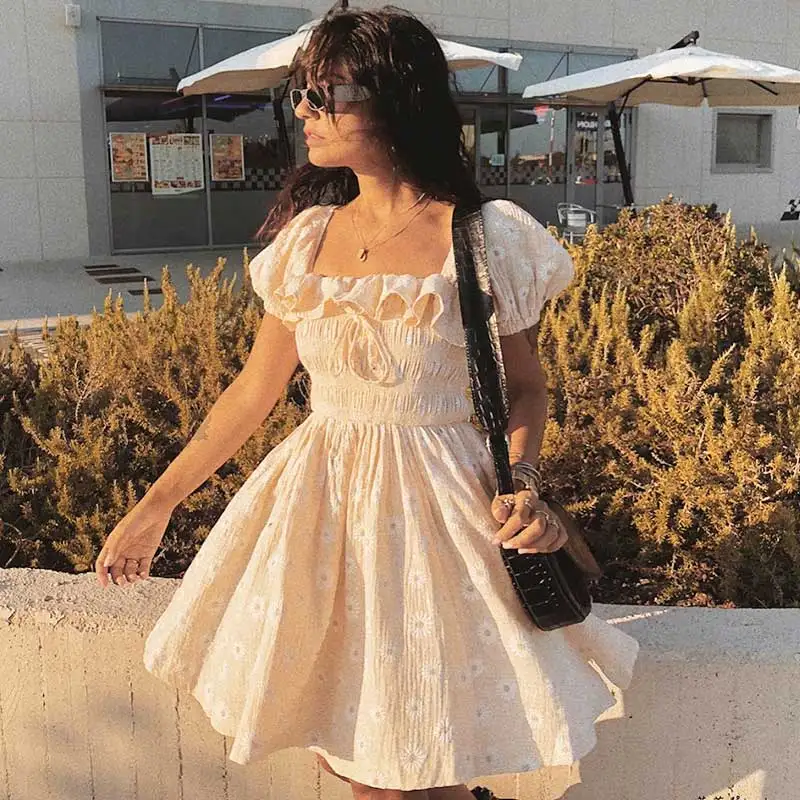 Бохо платье с вышивкой в виде ромашек Летняя одежда цветочным рисунком