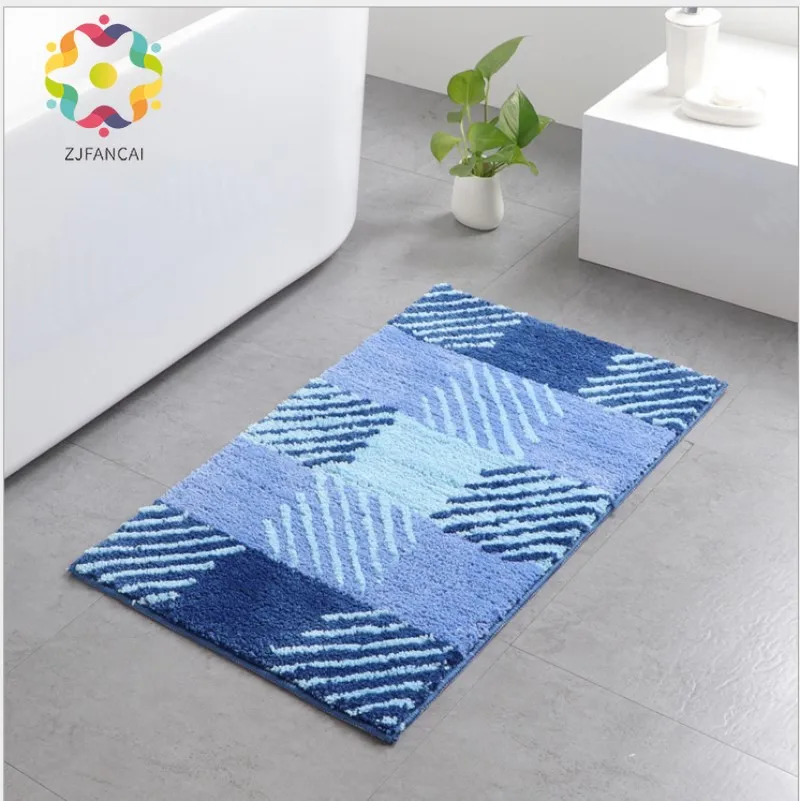 Короткий бархатный коврик из микрофибры абсорбирующий для ванной многоцветный