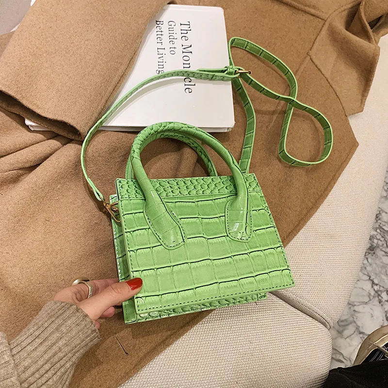 

Stone pattern women's bag 2021 spring and autumn new trend patent leather shiny messenger bag fashion portable small square bag