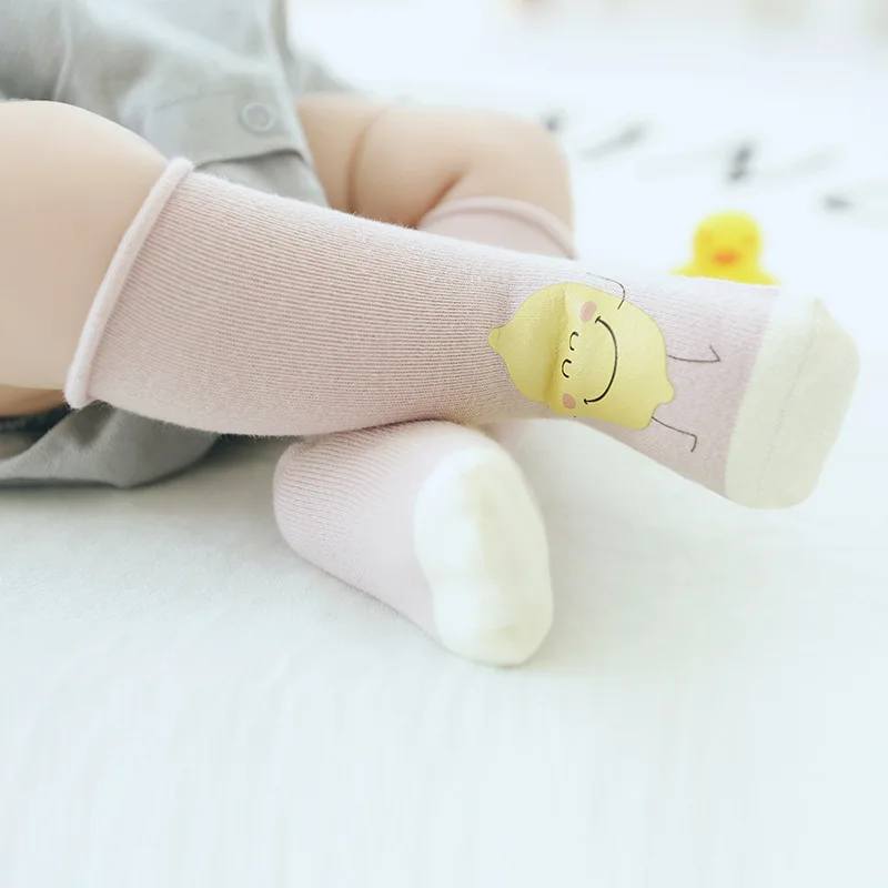 Длинные носки без пятки для малышей новорожденных с героями мультфильмов