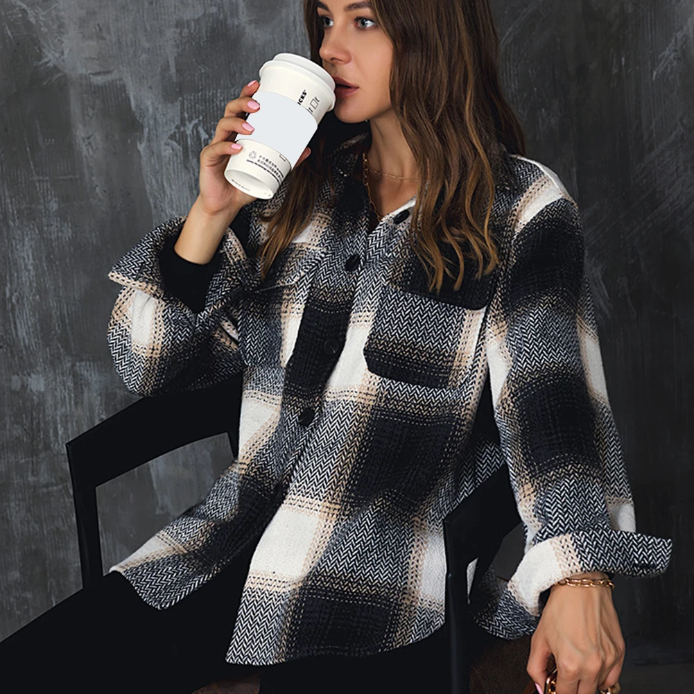 

Vintage Stylish Pockets Oversized Plaid Shirt Women 2020 Fashion Lapel Collar Long Sleeve Loose Female Outerwear Chic Tops
