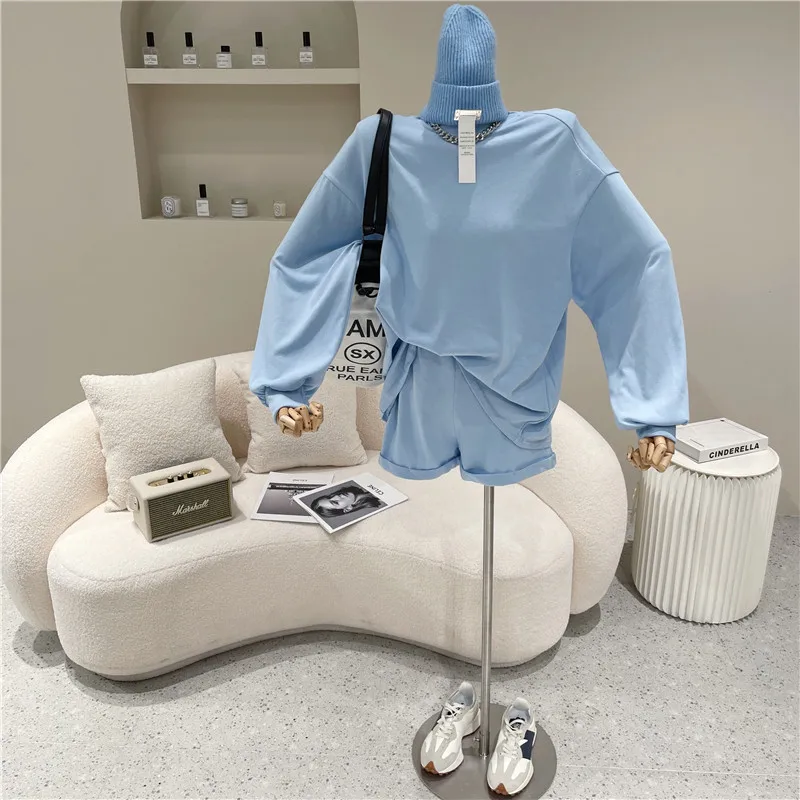 

Two Piece Set Women's Spring Summer 2021 Niche Design Fashion Loose Long Sleeve Casual Round Collar Sweater And Shorts Suit