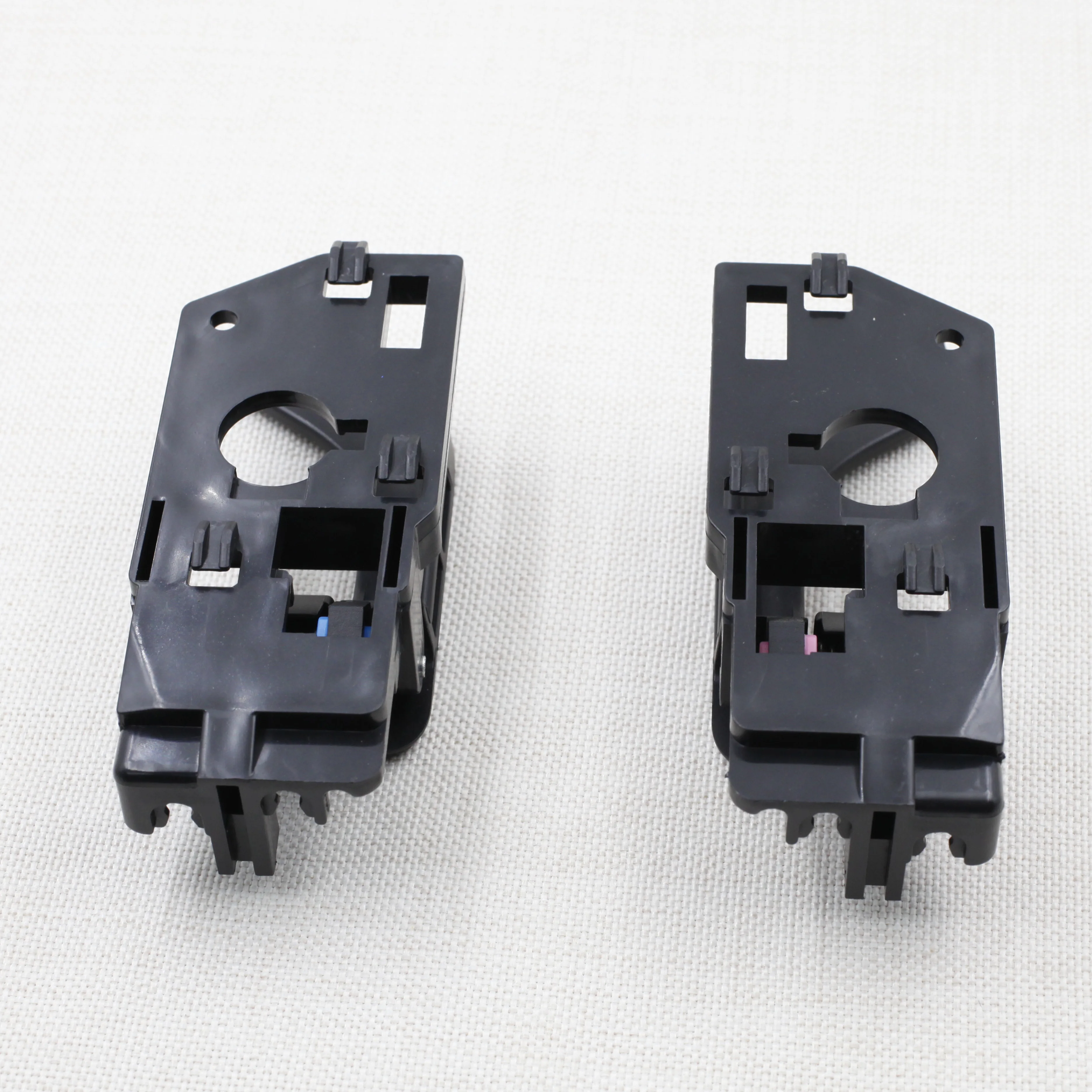 Левая и правая внутренняя дверная ручка 82620-2C000 82610-2C000 для Hyundai Tiburon 2003-2008 TIBURON TUSCANI
