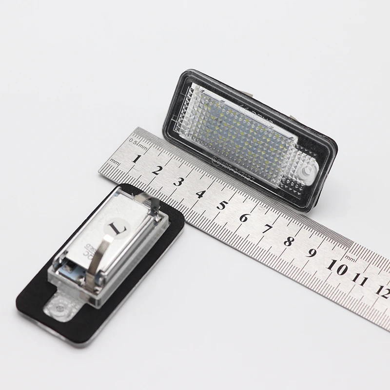 Светодиодсветильник ПА для номерного знака Canbus для Audi A3 A4 S4 RS4 B6 B7 A6 RS6 S6 C6 A5 S5 2D Cabrio Q7 A8 S8 RS4 Avant Светодиодсветильник ПА для номерного знака Canbus для Audi A3 A4 S4 RS4 B6 B7 A6 RS6 S6 C6 A5 S5 2D Cabrio Q7 A8 S8 RS4 Avant