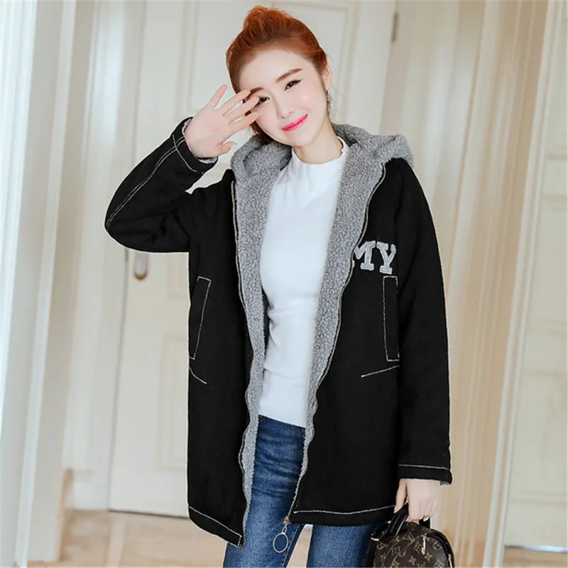 Осень Зима Новая джинсовая куртка Женская мода с капюшоном Толстая плюс